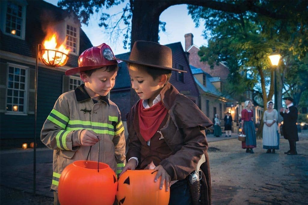 Haunting on DoG Street at Colonial Williamsburg